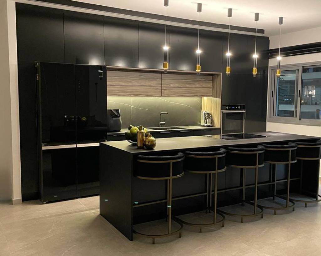 מטבח מודרני ננו שחור